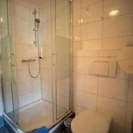 Hotel Zur Post Zenz Am Faaker Latschach ober dem Faakersee